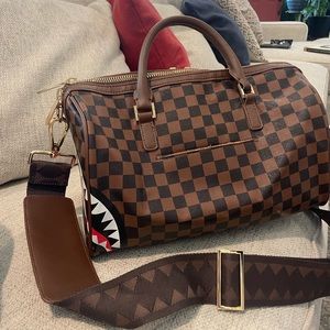 Spray ground limited edition duffle